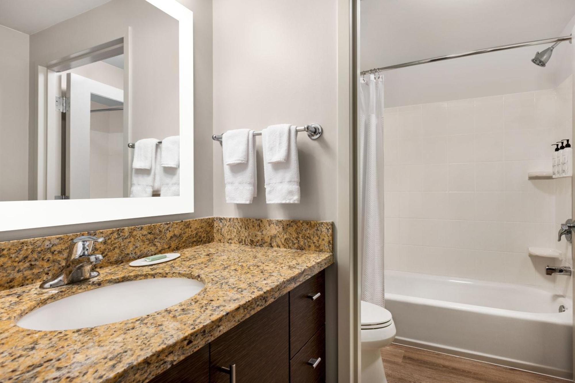 Towneplace Suites By Marriott Harrisburg West/Mechanicsburg Exterior foto