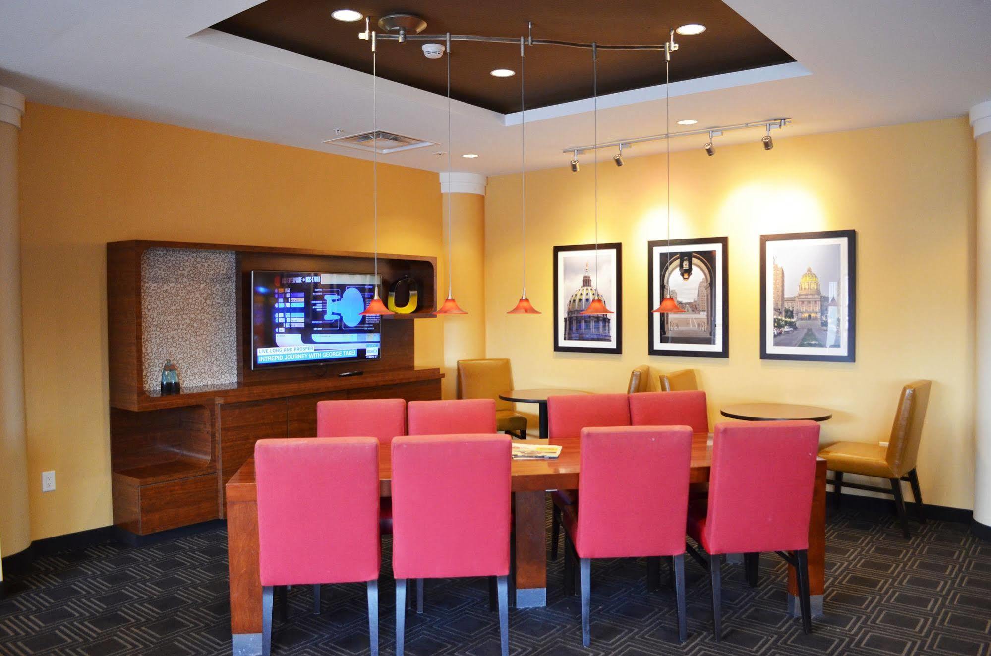 Towneplace Suites By Marriott Harrisburg West/Mechanicsburg Exterior foto